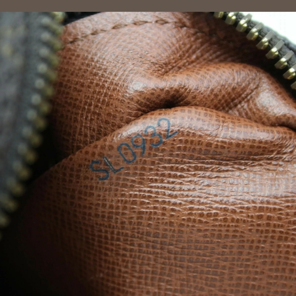 Louis Vuitton Compiegne 28 Mono Clutch Authentic - Picture 4 of 8